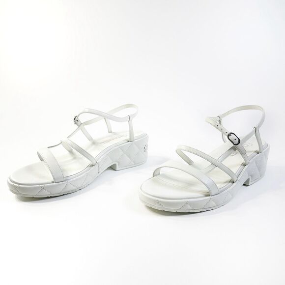 CHANEL 2023 White Quilted Leather Sandal Size 39 Open Toe Slingback Platform - Picture 15 of 15